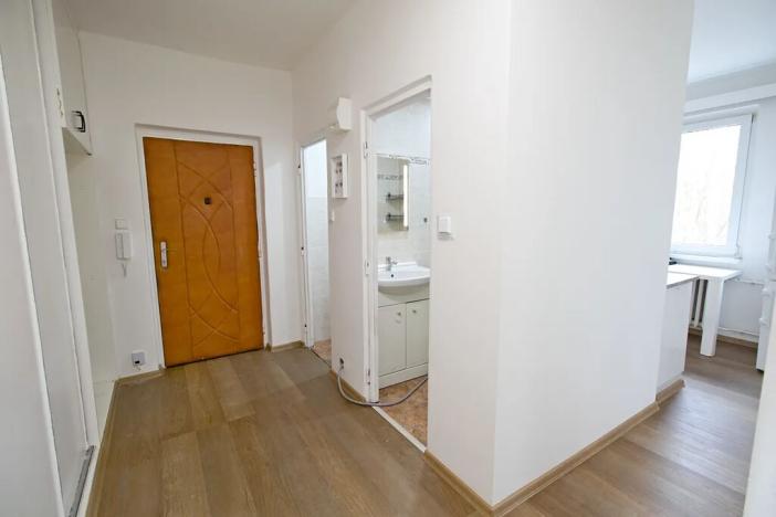 Prodej bytu 2+1, Nová Role, Svobodova, 57 m2