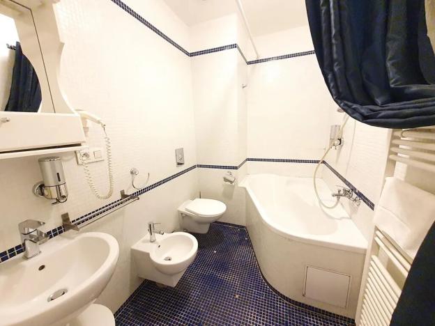 Pronájem bytu 2+kk, Praha - Nové Město, Ostrovní, 43 m2