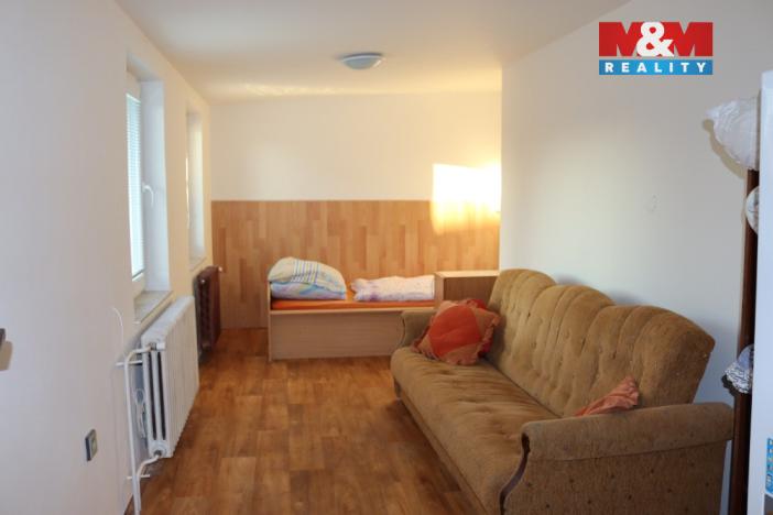 Prodej komerční nemovitosti, Libiš, 300 m2