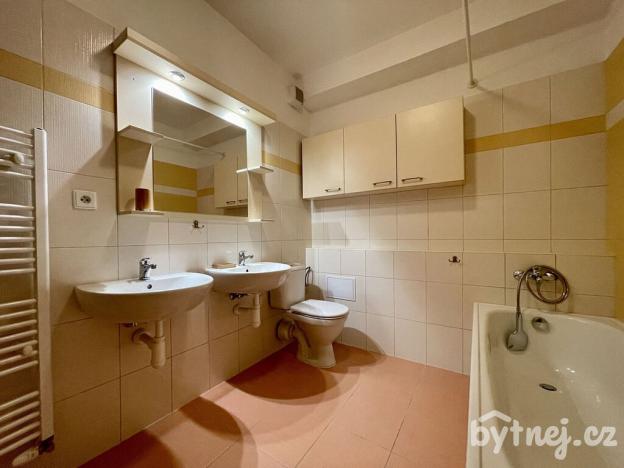 Pronájem bytu 3+kk, Olomouc - Neředín, Okružní, 67 m2