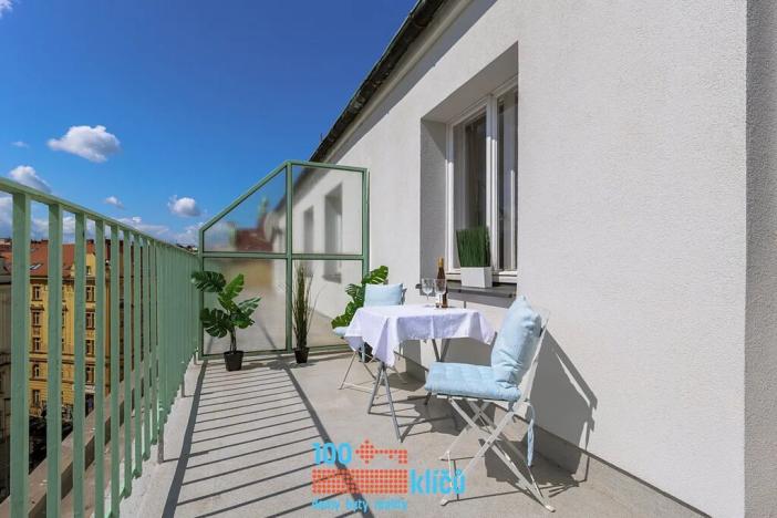 Pronájem bytu 1+kk, Praha - Holešovice, Umělecká, 37 m2