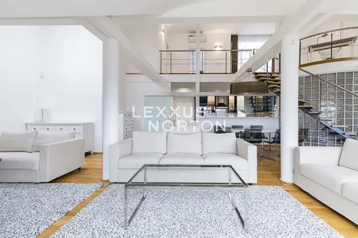 Pronájem atypického bytu, Praha - Nové Město, Dřevná, 250 m2