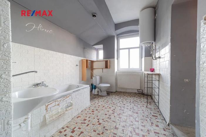 Prodej rodinného domu, Staré Město, nám. Osvobození, 444 m2