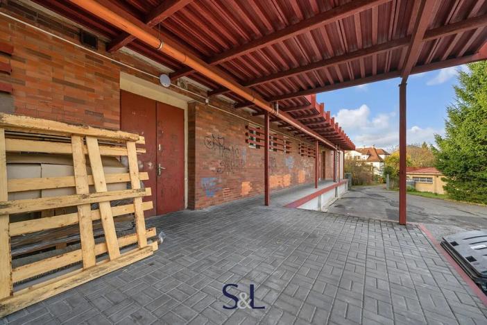 Prodej obchodního prostoru, Nový Bor, Hálkova, 650 m2