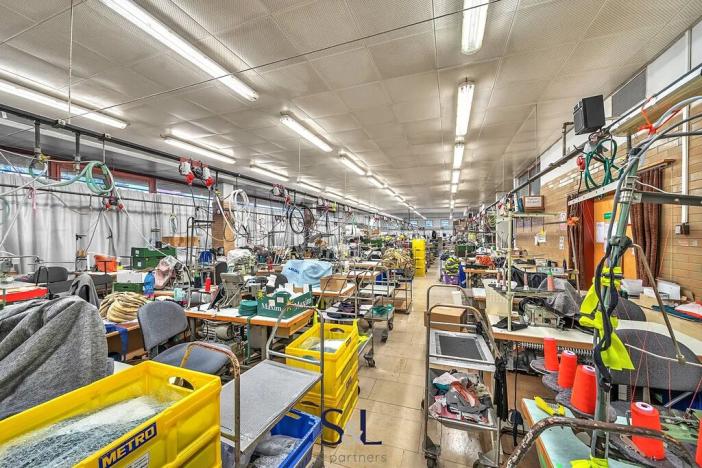 Prodej obchodního prostoru, Nový Bor, Hálkova, 650 m2