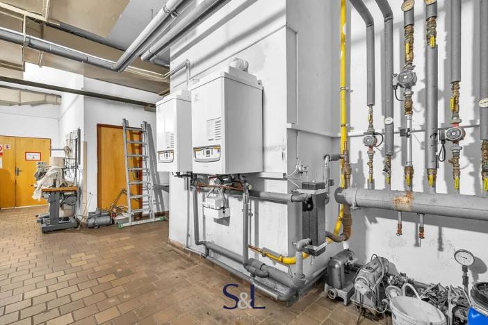 Prodej obchodního prostoru, Nový Bor, Hálkova, 650 m2