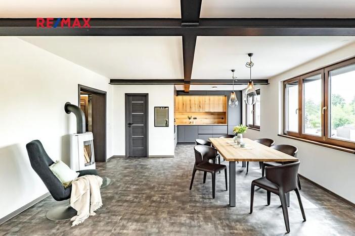 Prodej vily, Jindřichův Hradec, Spojovací, 183 m2