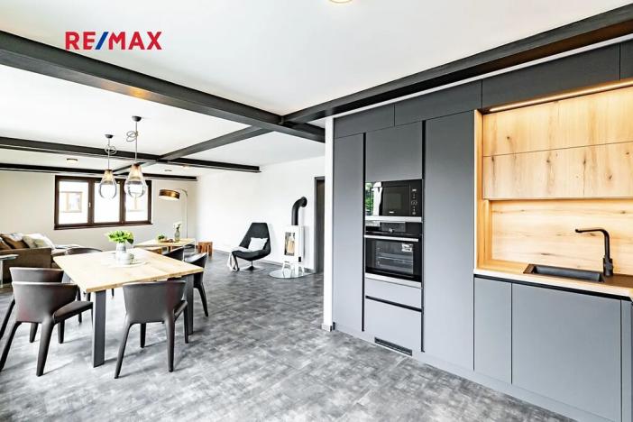 Prodej vily, Jindřichův Hradec, Spojovací, 183 m2