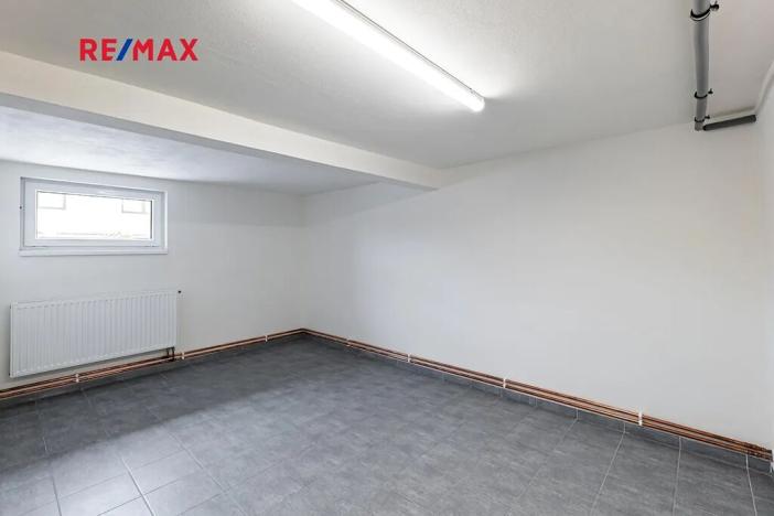 Prodej vily, Jindřichův Hradec, Spojovací, 183 m2