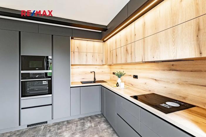 Prodej rodinného domu, Jindřichův Hradec, Spojovací, 183 m2