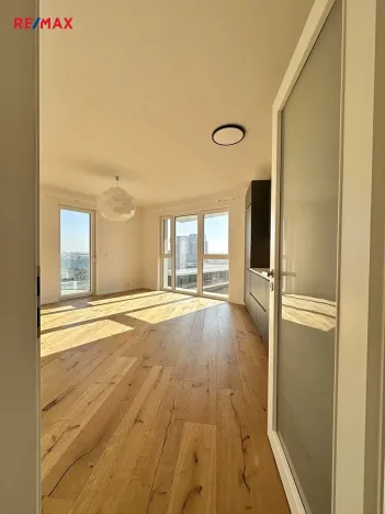 Pronájem bytu 2+kk, Praha - Strašnice, Ramonova, 50 m2