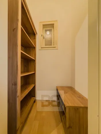 Pronájem bytu 1+kk, Praha - Vršovice, Petrohradská, 28 m2