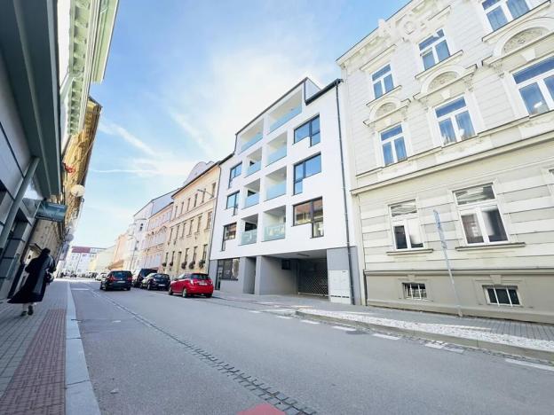 Pronájem bytu 2+kk, České Budějovice, Štítného, 57 m2