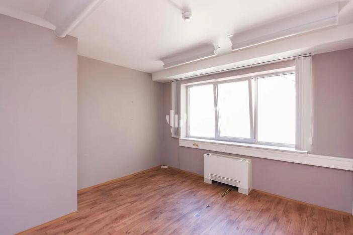 Pronájem kanceláře, Praha - Smíchov, Štefánikova, 215 m2