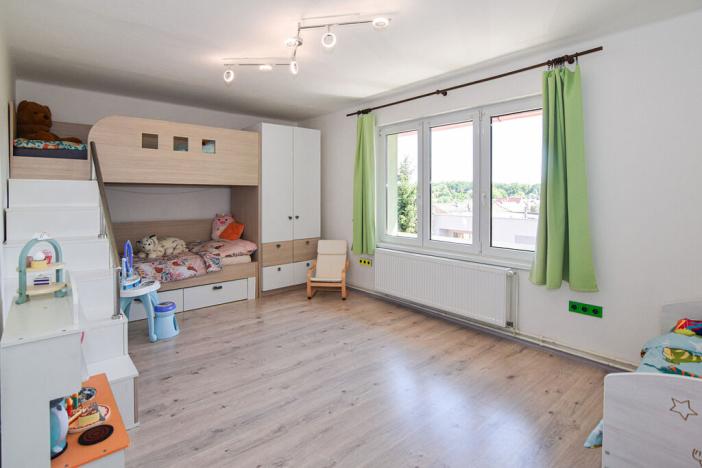 Prodej bytu 3+kk, Veleň, U Sluh, 77 m2