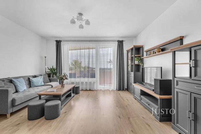 Prodej bytu 2+kk, Praha - Dolní Počernice, U konečné, 61 m2