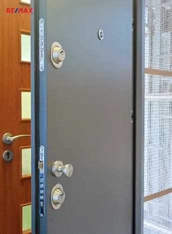 Prodej bytu 2+1, Plzeň, Komenského, 60 m2