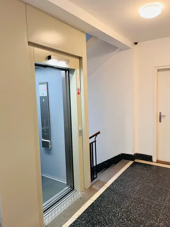 Prodej bytu 3+kk, Praha - Podolí, Podolská, 74 m2