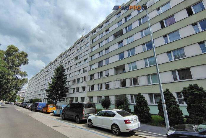 Prodej bytu 3+kk, Praha - Karlín, Molákova, 71 m2