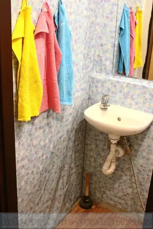 Pronájem pokoje, Praha - Horní Počernice, Běluňská, 12 m2