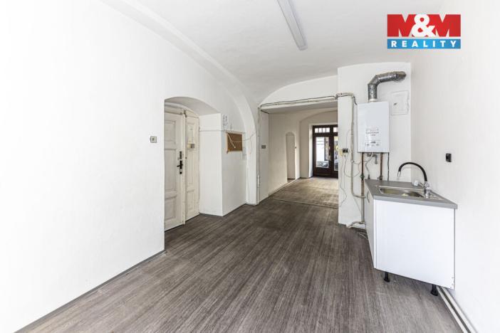 Pronájem obchodního prostoru, Kolín - Kolín III, Legerova, 31 m2