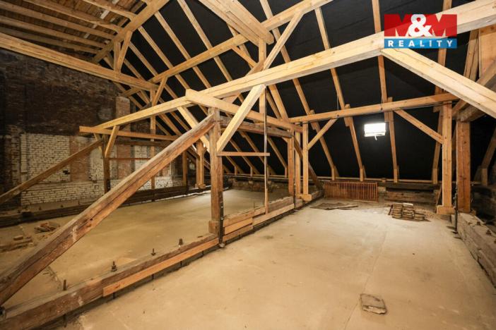 Prodej činžovního domu, Šumperk, nám. Míru, 1160 m2