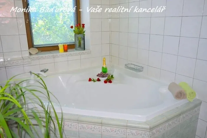 Prodej kanceláře, Fryšták, Souhrady, 788 m2