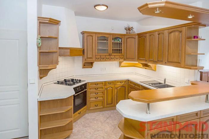 Pronájem rodinného domu, Plzeň, Jeřabinová, 162 m2