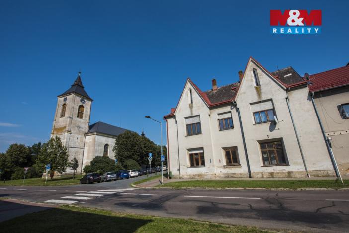 Pronájem bytu 3+1, Nechanice, Husovo nám., 98 m2