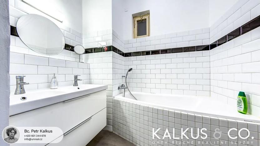 Pronájem bytu 3+kk, Hradec Králové, Smetanovo nábřeží, 75 m2