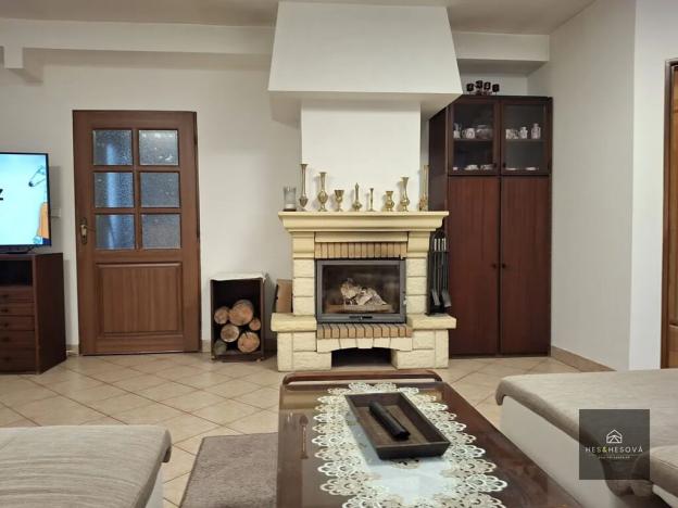 Prodej rodinného domu, Vysoký Újezd, Tyršova náves, 220 m2