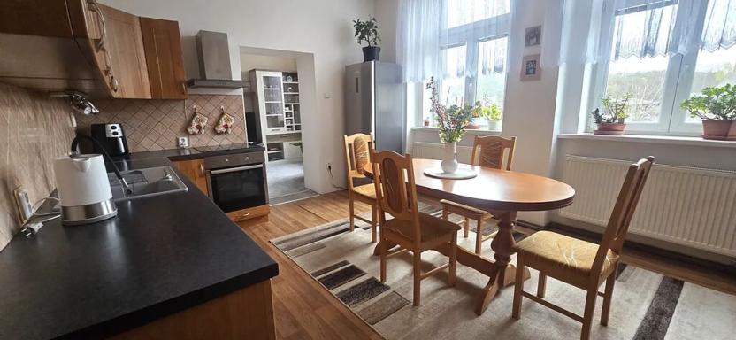 Prodej bytu 3+1, Zákolany, 82 m2