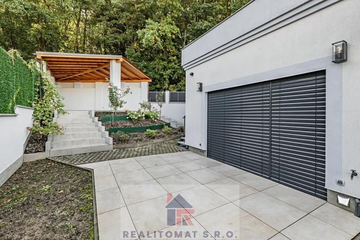 Prodej bytu 4+kk, Praha - Komořany, Pod lesem, 127 m2