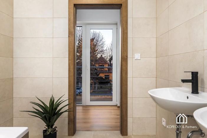 Prodej bytu 5+kk, Praha - Běchovice, Pplk. Nováčka, 139 m2