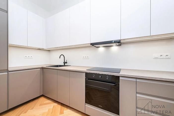 Prodej bytu 4+kk, Praha - Holešovice, Na Maninách, 95 m2