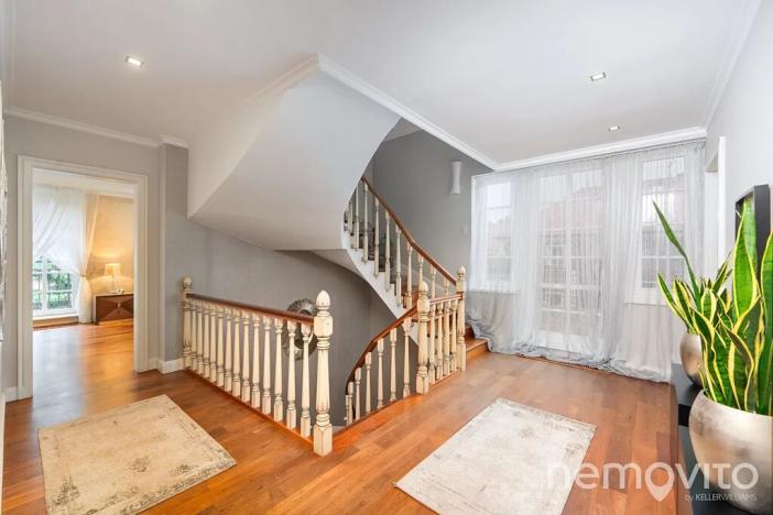 Prodej vily, Praha - Dejvice, V Šáreckém údolí, 459 m2