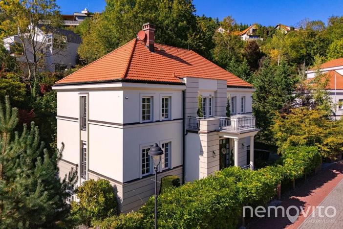 Prodej vily, Praha - Dejvice, V Šáreckém údolí, 459 m2