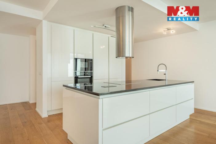 Prodej rodinného domu, Praha - Libuš, V Hrobech, 279 m2