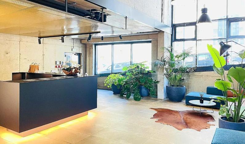 Pronájem bytu 2+kk, Praha - Smíchov, Grafická, 70 m2