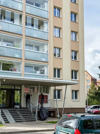 Prodej bytu 3+1, Říčany, Komenského náměstí, 62 m2