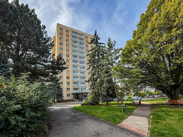 Prodej bytu 3+1, Říčany, Komenského náměstí, 62 m2