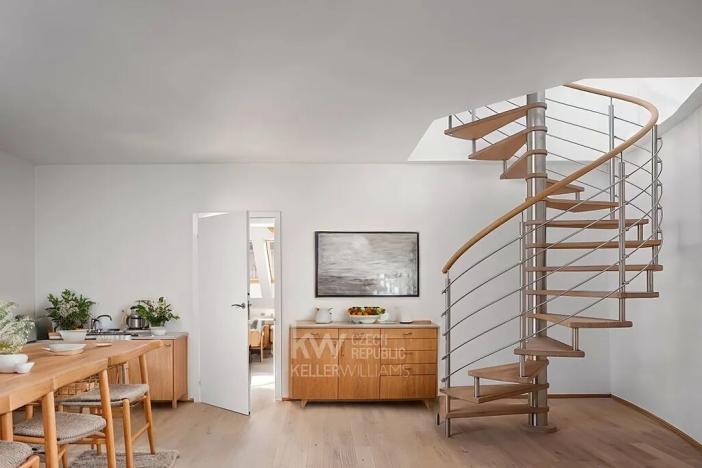 Prodej bytu 5+kk, Praha - Dejvice, Buzulucká, 239 m2