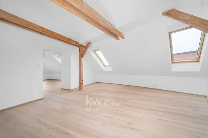 Prodej bytu 5+kk, Praha - Dejvice, Buzulucká, 239 m2