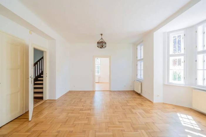 Pronájem vily, Praha - Střešovice, Cukrovarnická, 227 m2