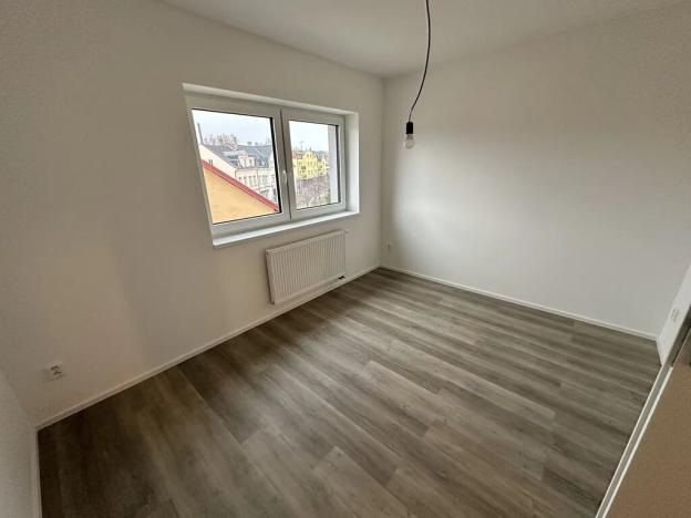 Pronájem bytu 2+kk, Hrádek nad Nisou, Jiřího z Poděbrad, 52 m2