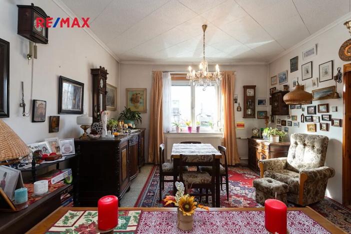 Prodej rodinného domu, Kamenné Žehrovice, Karlovarská třída, 120 m2