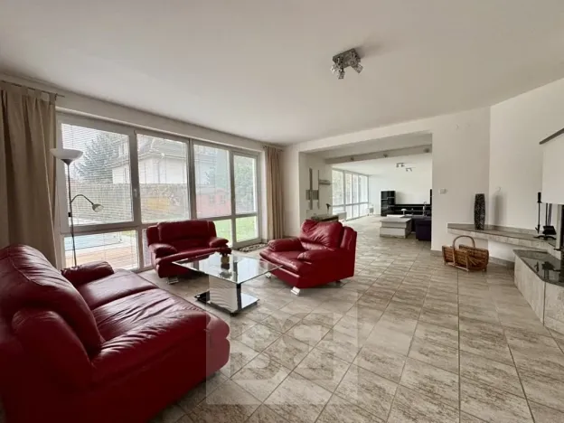 Pronájem rodinného domu, Česká, 200 m2