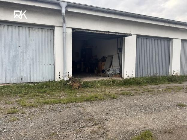 Prodej garáže, Hradec Králové, U Mostku, 19 m2