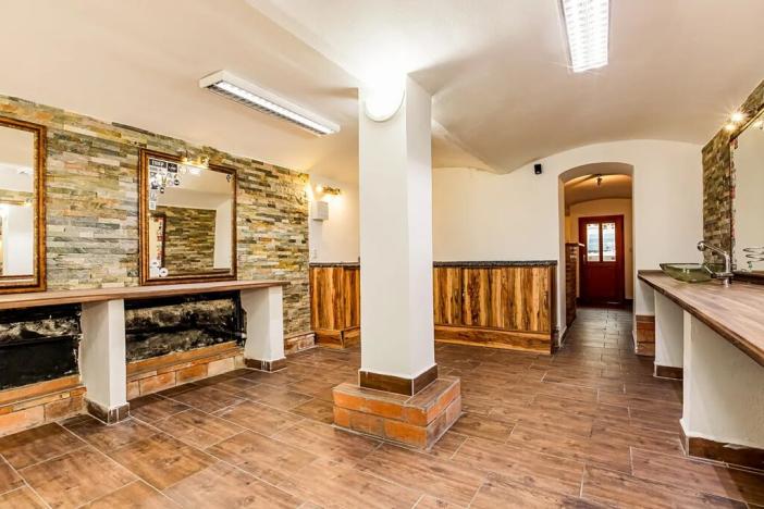 Prodej obchodního prostoru, České Budějovice, 50 m2