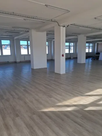 Pronájem skladu, Skuteč, Husova, 360 m2